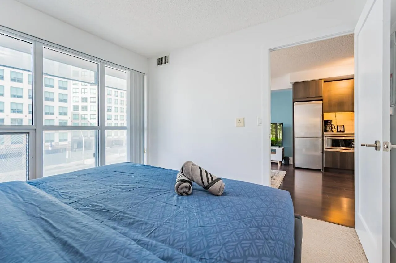 Rs Tridel Boutique Suites Toronto Aparthotel